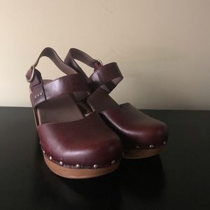 Dansko Dotty Clog, Burgundy (40)